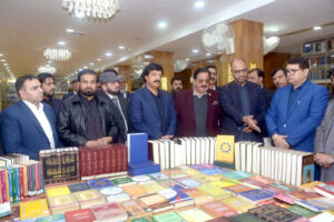 منہاج القرآن کی بین المذاہب خدمات کا معترف ہوں،گورنر پنجاب