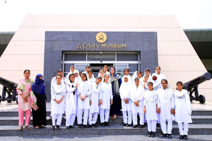 تعلیمی اداروں کے اسٹڈی ٹور اور تفریحی دوروں پر پابندی لگا دی گئی