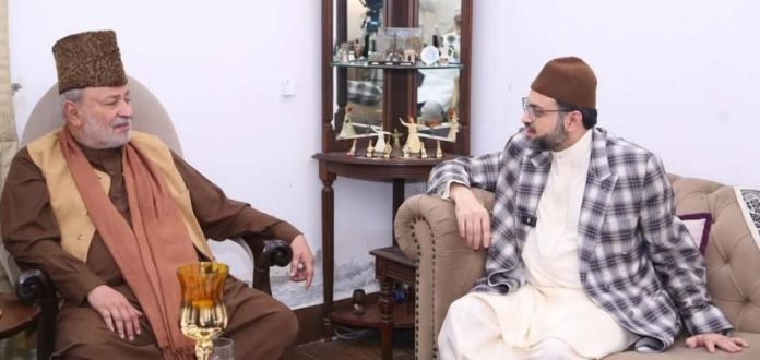 Dr. Hassan Mohi-ud-Din Qadri meets with Khawaja Moinuddin Mehboob Koreja