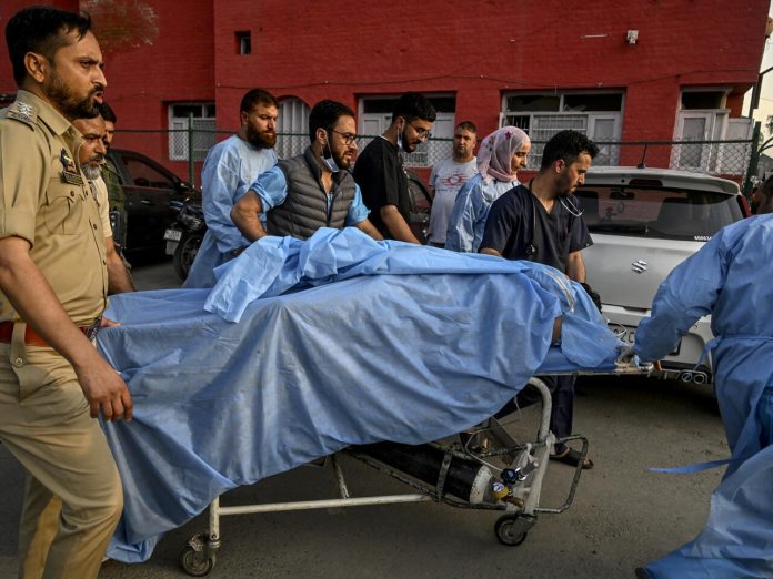 مقبوضہ کشمیر کے سیاحتی علاقے پہلگام میں دہشتگرد حملہ، کم از کم 27 سیاح جاں بحق