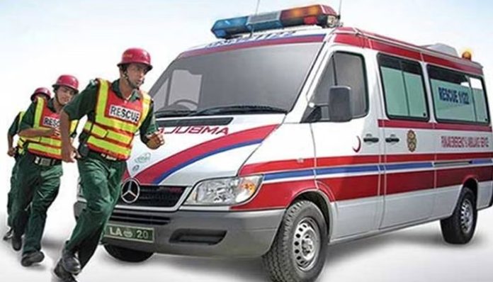 اوکاڑہ: تیز رفتار ٹریلر کی ٹکر، موٹر سائیکل سوار باپ، بیٹی اور دو بیٹے جاں بحق