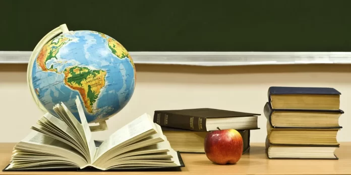 دنیا میں بہترین تعلیمی نظام رکھنے والے ممالک کون سے ہیں؟