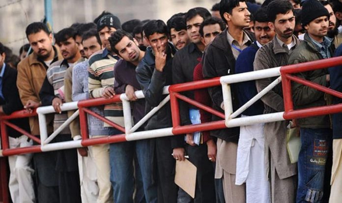 59% of Khyber Pakhtunkhwa citizens worried about unemployment, Gallup Pakistan