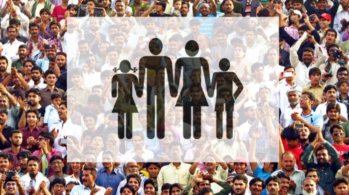 سندھ حکومت کا آبادی کنٹرول کیلئے مردوں کو نس بندی کی سہولت فراہم کرنے کا اعلان