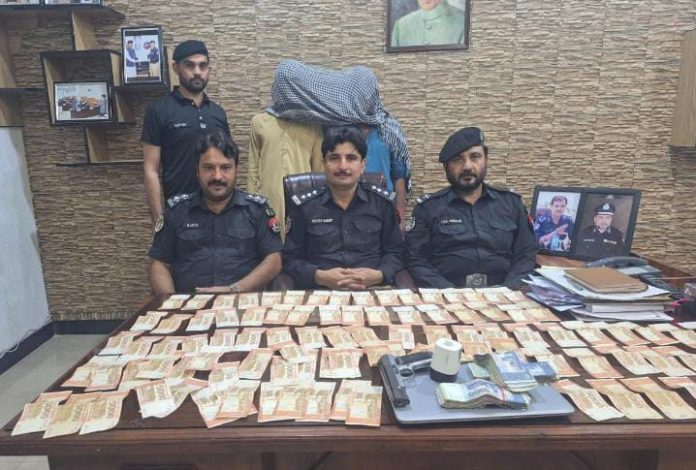 گلبہار پولیس کی کامیاب کارروائی، گھریلو چوری میں ملوث دو ملزمان گرفتار