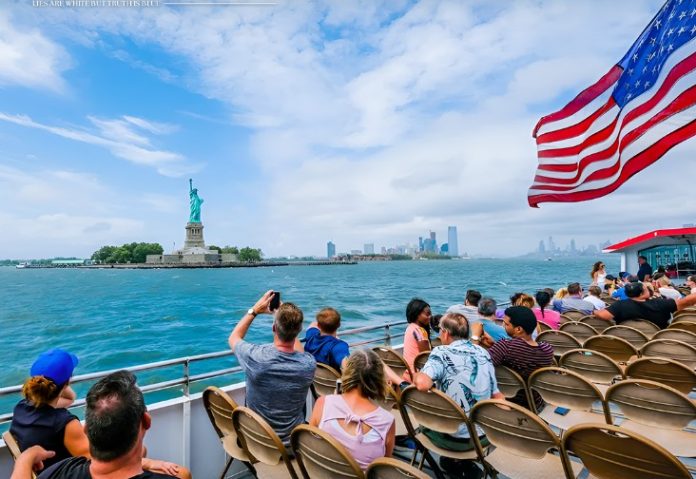 US introduces new restrictions on tourist visas