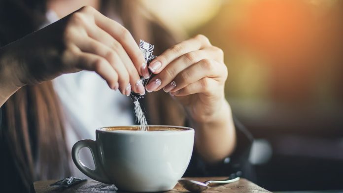 مصنوعی مٹھاس کینسر کے علاج میں رکاوٹ بن سکتی ہے، تحقیق