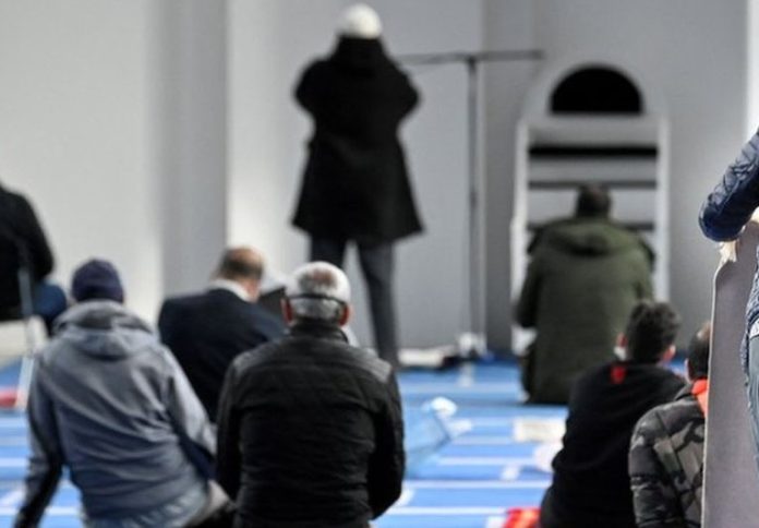 11 people arrested for placing 9 heads of 'unclean animals' outside mosques in France
