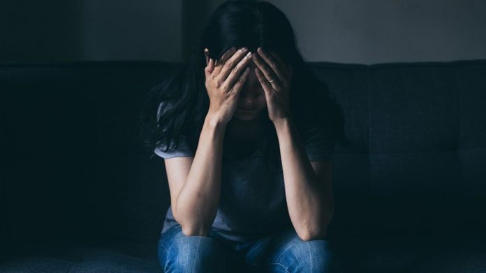 عورتوں میں ڈپریشن کا خطرہ جینیاتی طور پر زیادہ ہونے کا انکشاف، ماہرین کی نئی تحقیق نے چونکا دیا