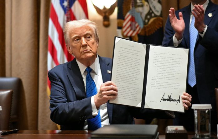 امریکی عدالت نے ٹرمپ کے انتخابی حکمنامے کا اہم حصہ کالعدم قرار دے دیا