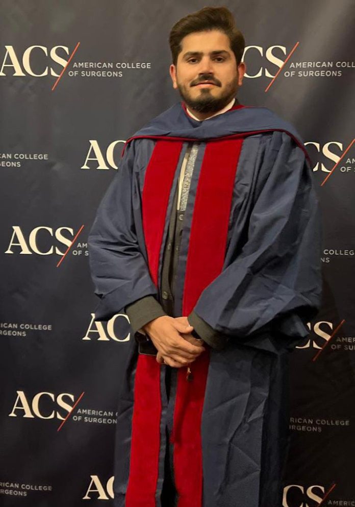 ڈاکٹر وجہہ الرحمان کو بین الاقوامی اسکالرشپ اور FACS کا اعزاز