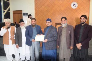 منہاج یونیورسٹی لاہور میں ’’صوفی بائیوگرافی اور کیریکٹر بلڈنگ کورس‘‘کی اختتامی تقریب