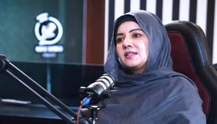 ’میں شادی شدہ تھی اور خلع لے چکی ہوں‘، رابی پیرزادہ کا پوڈکاسٹ میں بڑا اعتراف