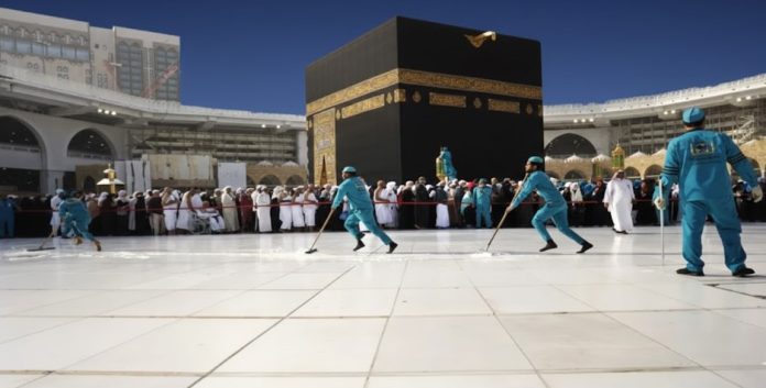 What is the secret of the coolness of the special marble of the Grand Mosque