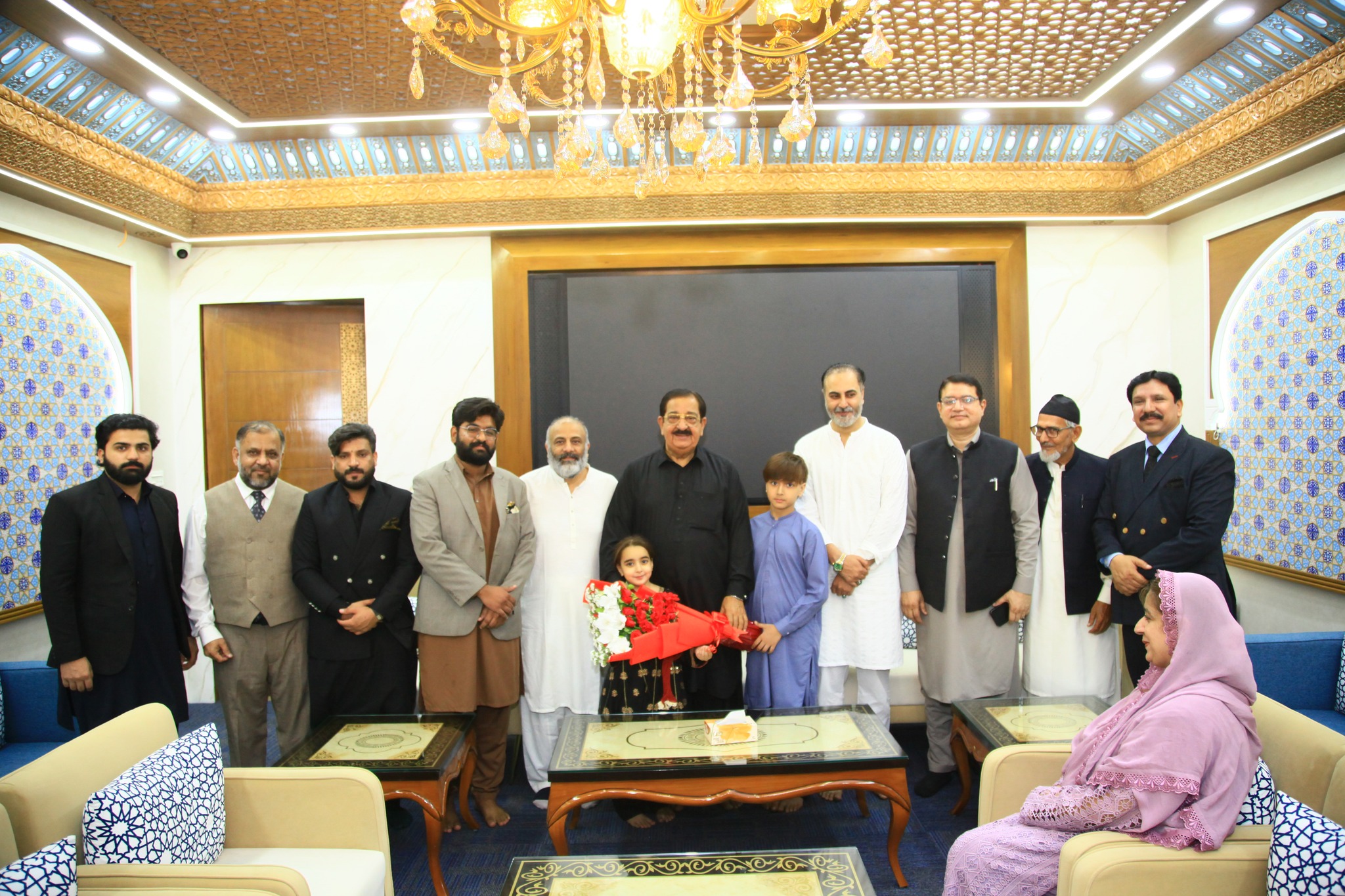 زرتاشہ کاشف کی منہاج القرآن انٹرنیشنل آمد، پروفیسر ڈاکٹر حسین قادری سے ملاقات