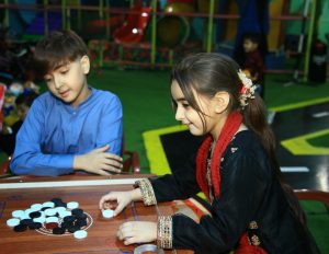 زرتاشہ کاشف کی منہاج القرآن انٹرنیشنل آمد، پروفیسر ڈاکٹر حسین قادری سے ملاقات