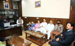 زرتاشہ کاشف کی منہاج القرآن انٹرنیشنل آمد، پروفیسر ڈاکٹر حسین قادری سے ملاقات