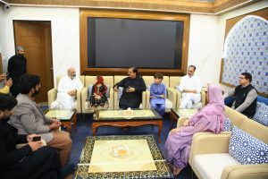 زرتاشہ کاشف کی منہاج القرآن انٹرنیشنل آمد، پروفیسر ڈاکٹر حسین قادری سے ملاقات