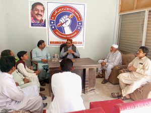 سردار شاکر خان مزاری کا محمد پور دیوان پریس کلب کا دورہ، نو منتخب عہدیداران کو مبارکباد