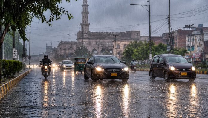 Good news for citizens troubled by the heat؛ widespread rain across Punjab starting tomorrow